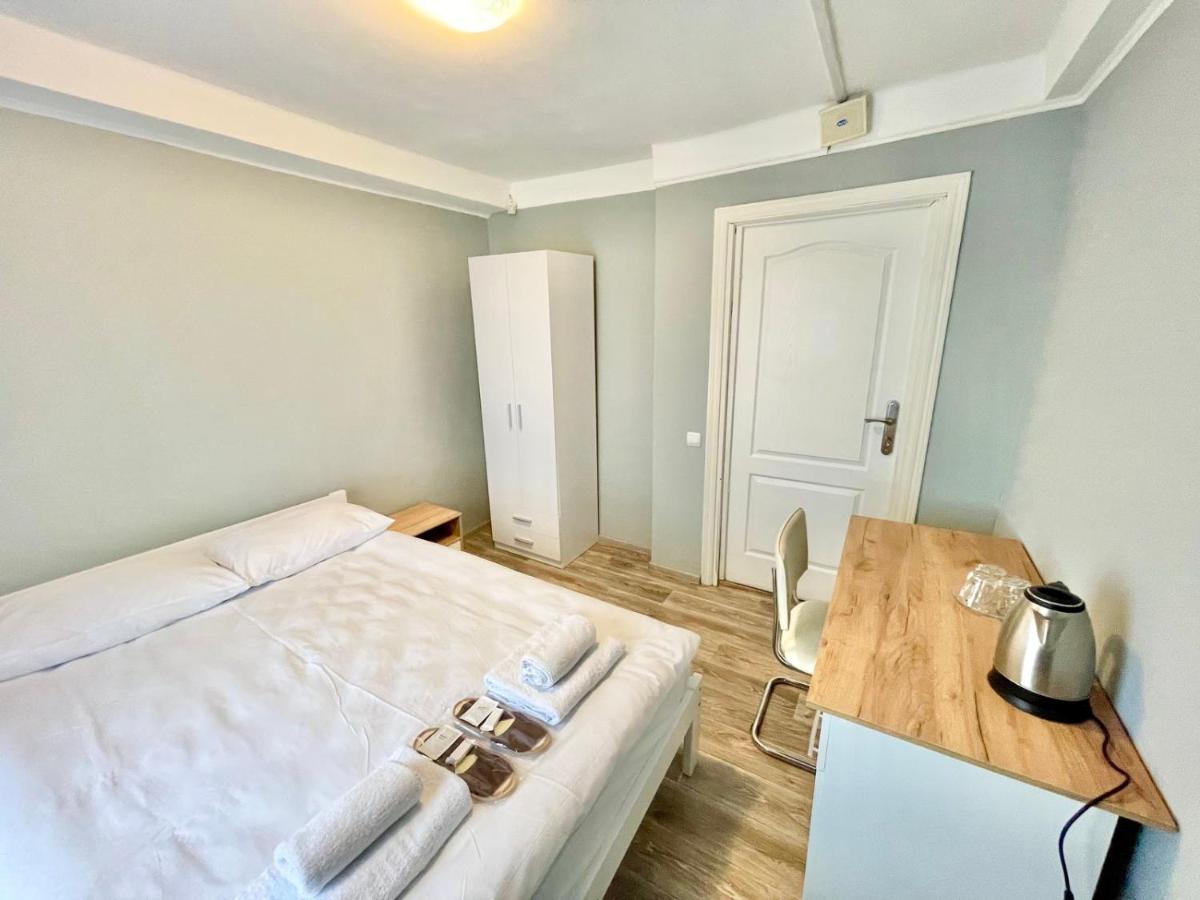 Hotel 7F Κίεβο Εξωτερικό φωτογραφία